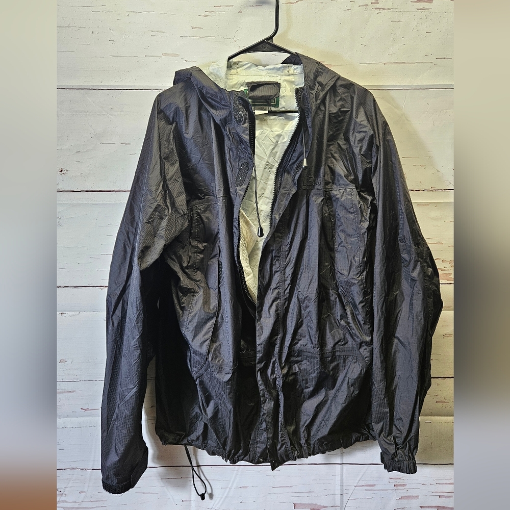 L.L. Bean Black Windbreaker Lightweight Water-Resistant Jacket Size L